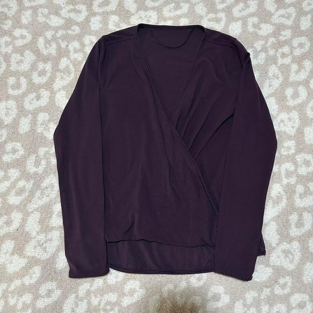 Lululemon long sleeve wrap top – size 6‎